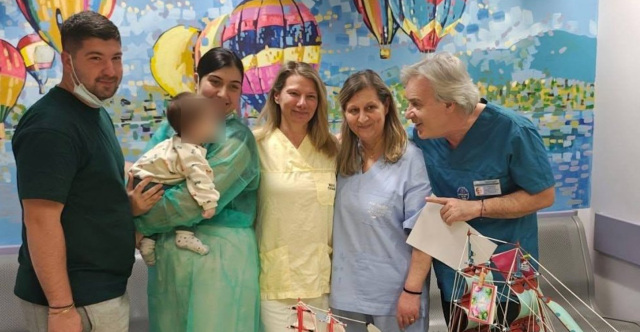 «Η ΖΩΗ ΝΙΚΗΣΕ ΤΟΝ ΘΑΝΑΤΟ», ΒΓΗΚΕ ΑΠΟ ΤΗ ΜΕΘ ΤΟ ΜΩΡΟ ΑΠΟ ΤΗ ΖΑΚΥΝΘΟ ΠΟΥ ΕΙΧΕ ΠΡΟΣΒΛΗΘΕΙ ΑΠΟ ΜΗΝΙΓΓΙΤΙΔΑ - ΣΕ ΑΝΑΣΤΟΛΗ ΠΑΡΑΜΕΝΕΙ Η «ΑΦΑΝΤΗ» ΠΑΙΔΙΑΤΡΟΣ