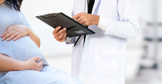 ΦΡΙΚΗ ΣΤΗΝ ΑΧΑΐΑ: ΠΡΩΗΝ ΜΑΙΕΥΤΗΡΑΣ ΕΒΓΑΖΕ ΓΥΜΝΕΣ ΦΩΤΟΓΡΑΦΙΕΣ ΤΑ ΕΓΓΟΝΙΑ ΤΟΥ, ΕΙΧΕ ΒΙΝΤΕΟ ΜΕ ΣΕΞΟΥΑΛΙΚΗ ΚΑΚΟΠΟΙΗΣΗ ΑΝΗΛΙΚΩΝ