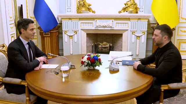 ΤΗΝ ΚΟΙΝΗ ΠΑΡΑΓΩΓΗ ΟΠΛΩΝ ΜΕΤΑΞΥ ΟΥΚΡΑΝΙΑΣ ΚΑΙ ΟΛΛΑΝΔΙΑΣ ΣΥΖΗΤΗΣΕ Ο ΖΕΛΕΝΣΚΙ ΜΕ ΤΟΝ ΠΡΩΘΥΠΟΥΡΓΟ ΡΟΜΠ ΓΙΕΤΕΝ