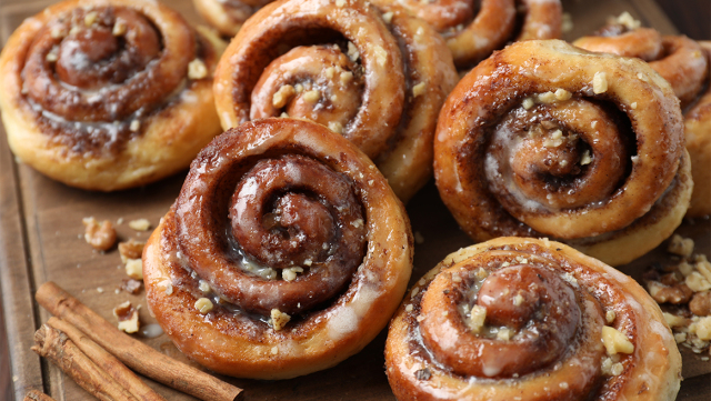ΟΥΡΕΣ ΚΑΙ BUSINESS ΣΤΗΝ ΑΘΗΝΑ ΓΙΑ ΤΑ ΝΟΣΤΙΜΟΤΕΡΑ CINNAMON ROLLS – AΥΤΑ ΕΙΝΑΙ ΤΑ 5 ΤΟΠ