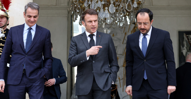 Η ΚΥΠΡΟΣ ΔΙΑΨΕΥΔΕΙ ΤΗΝ ΑΝΑΡΤΗΣΗ ΜΑΚΡΟΝ ΟΤΙ ΔΕΧΘΗΚΕ ΠΟΛΛΑΠΛΕΣ ΕΠΙΘΕΣΕΙΣ ΑΠΟ DRONES ΚΑΙ ΠΥΡΑΥΛΟΥΣ