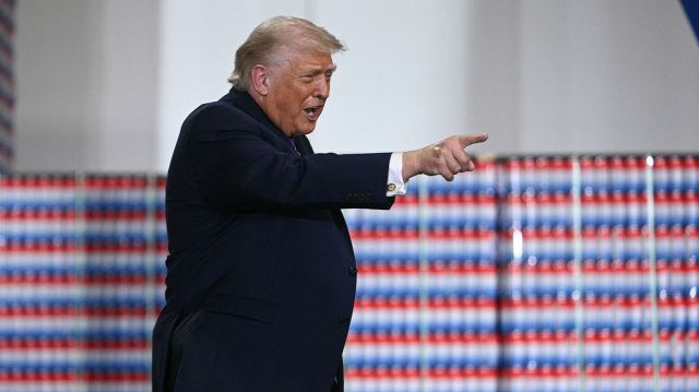 &Tau;&rho;&alpha;&mu;&pi; &gamma;&iota;&alpha; &tau;&omicron;&nu; &pi;ό&lambda;&epsilon;&mu;&omicron; &sigma;&tau;&omicron; &Iota;&rho;ά&nu;: &Kappa;ά&nu;&alpha;&mu;&epsilon; &mu;&iota;&alpha; &epsilon;&kappa;&delta;&rho;&omicron;&mu;ή &gamma;&iota;&alpha; &nu;&alpha; &xi;&epsilon;&phi;&omicron;&rho;&tau;&omega;&theta;&omicron;ύ&mu;&epsilon; &mu;&epsilon;&rho;&iota;&kappa;&omicron;ύ&sigmaf; &pi;&omicron;&lambda;ύ &kappa;&alpha;&kappa;&omicron;ύ&sigmaf; &alpha;&nu;&theta;&rho;ώ&pi;&omicron;&upsilon;&sigmaf;