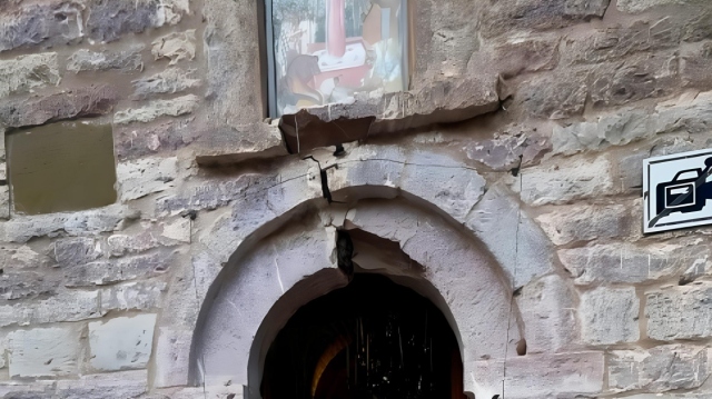 &laquo;&Alpha;&nu;&omicron;&iota;&xi;&epsilon;&raquo; &sigma;&tau;&alpha; &delta;ύ&omicron; &tau;&omicron; &Kappa;&alpha;&theta;&omicron;&lambda;&iota;&kappa;ό &tau;&eta;&sigmaf; &Mu;&omicron;&nu;ή&sigmaf; &Pi;&alpha;&nu;&alpha;&gamma;ί&alpha;&sigmaf; &Sigma;&pi;&eta;&lambda;&iota;ά&sigmaf; &alpha;&pi;ό &tau;&omicron;&nu; &sigma;&epsilon;&iota;&sigma;&mu;ό &tau;&omega;&nu; 4,8 &Rho;ί&chi;&tau;&epsilon;&rho;, &delta;&epsilon;ί&tau;&epsilon; &epsilon;&iota;&kappa;ό&nu;&epsilon;&sigmaf;