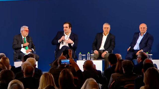 &Delta;&epsilon;ί&tau;&epsilon; live: &Omicron;&iota; &epsilon;&rho;&gamma;&alpha;&sigma;ί&epsilon;&sigmaf; &tau;&omicron;&upsilon; &pi;&rho;&omicron;&sigma;&upsilon;&nu;&epsilon;&delta;&rho;ί&omicron;&upsilon; &tau;&eta;&sigmaf; &Nu;&Delta; &sigma;&tau;&eta; &Lambda;ά&rho;&iota;&sigma;&alpha;, &sigma;&tau;&omicron; &pi;ά&nu;&epsilon;&lambda; &omicron; &Kappa;&upsilon;&rho;&iota;ά&kappa;&omicron;&sigmaf; &Mu;&eta;&tau;&sigma;&omicron;&tau;ά&kappa;&eta;&sigmaf;