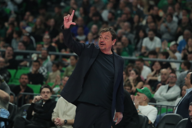 &Alpha;&tau;&alpha;&mu;ά&nu; &gamma;&iota;&alpha; &Tau;&omicron;&lambda;&iota;ό&pi;&omicron;&upsilon;&lambda;&omicron;: &Pi;ώ&sigmaf; &nu;&alpha; &pi;&alpha;ί&xi;&epsilon;&iota; &sigma;&tau;&eta; Euroleague; - &Mu;ό&nu;&omicron; 12 &pi;&alpha;ί&kappa;&tau;&epsilon;&sigmaf; &mu;&pi;&omicron;&rho;&omicron;ύ&nu; &nu;&alpha; &epsilon;ί&nu;&alpha;&iota; &sigma;&tau;&omicron; &rho;ό&sigma;&tau;&epsilon;&rho;, &theta;έ&lambda;&epsilon;&tau;&epsilon; &nu;&alpha; &theta;&upsilon;&sigma;&iota;ά&sigma;&epsilon;&tau;&epsilon; &tau;&omicron;&nu; &Nu;&alpha;&nu;; - &Beta;ί&nu;&tau;&epsilon;&omicron;