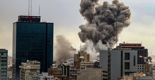 &laquo;&Delta;&epsilon;&nu; &zeta;&eta;&tau;ή&sigma;&alpha;&mu;&epsilon; &pi;&omicron;&tau;έ &epsilon;&kappa;&epsilon;&chi;&epsilon;&iota;&rho;ί&alpha;, &omicron;ύ&tau;&epsilon; &kappa;&alpha;&nu; &delta;&iota;&alpha;&pi;&rho;&alpha;&gamma;&mu;ά&tau;&epsilon;&upsilon;&sigma;&eta;&raquo; &alpha;&pi;&alpha;&nu;&tau;ά &tau;&omicron; &Iota;&rho;ά&nu; &sigma;&tau;&omicron;&nu; &Tau;&rho;&alpha;&mu;&pi; - &Beta;&rho;&epsilon;&tau;&alpha;&nu;&iota;&kappa;ά Typhoon &kappa;&alpha;&iota; F-35 έ&phi;&epsilon;&rho;&alpha;&nu; &epsilon;&iota;&sigmaf; &pi;έ&rho;&alpha;&sigmaf; &alpha;&pi;&omicron;&sigma;&tau;&omicron;&lambda;ή &sigma;&tau;&eta;&nu; &Kappa;ύ&pi;&rho;