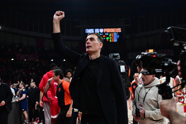 &Mu;&pi;&alpha;&rho;&tau;&zeta;ώ&kappa;&alpha;&sigmaf;:&laquo;&Eta; &epsilon;&pi;ί&theta;&epsilon;&sigma;&eta; &mu;&alpha;&sigmaf; ή&tau;&alpha;&nu; &kappa;&alpha;&tau;&alpha;&pi;&lambda;&eta;&kappa;&tau;&iota;&kappa;ή, &sigma;&epsilon; &mu;ί&alpha; &tau;έ&tau;&omicron;&iota;&alpha; &beta;&rho;&alpha;&delta;&iota;ά &tau;&omicron;&upsilon; &Sigma;ά&sigma;&alpha; &kappa;&alpha;&iota; &tau;&omicron;&upsilon; Έ&beta;&alpha;&nu;&raquo;