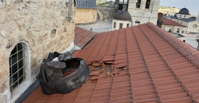 &Tau;&omicron; &Iota;&sigma;&rho;&alpha;ή&lambda; &epsilon;&nu;&eta;&mu;έ&rho;&omega;&sigma;&epsilon; &tau;&omicron;&nu; &Pi;&alpha;&tau;&rho;&iota;ά&rho;&chi;&eta; &Iota;&epsilon;&rho;&omicron;&sigma;&omicron;&lambda;ύ&mu;&omega;&nu; &gamma;&iota;&alpha; &tau;&omicron; &theta;&rho;&alpha;ύ&sigma;&mu;&alpha; &tau;&omicron;&upsilon; &pi;&upsilon;&rho;&alpha;ύ&lambda;&omicron;&upsilon; &sigma;&epsilon; &epsilon;&lambda;&lambda;&eta;&nu;&omicron;&rho;&theta;ό&delta;&omicron;&xi;&omicron; &mu;&omicron;&nu;&alpha;&sigma;&tau;ή&rho;&iota; &delta;ί&pi;&lambda;&alpha; &sigma;&tau;&omicron;&nu; &Pi;&alpha;&nu;ά&gamma;&iota;&omicron; &Tau;ά&phi;&omicron;