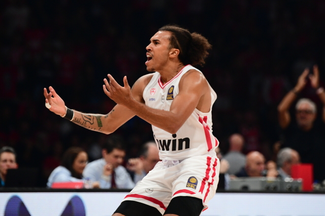 Γουόρντ: Πρέπει να κερδίζουμε κάθε παιχνίδι για να πάρουμε το πλεονέκτημα 