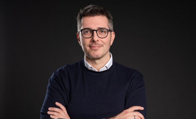 Alessandro Callari (Booking.com): &Alpha;&nu;&tau;έ&chi;&epsilon;&iota; &omicron; &epsilon;&lambda;&lambda;&eta;&nu;&iota;&kappa;ό&sigmaf; &tau;&omicron;&upsilon;&rho;&iota;&sigma;&mu;ό&sigmaf; &sigma;&tau;&iota;&sigmaf; &gamma;&epsilon;&omega;&pi;&omicron;&lambda;&iota;&tau;&iota;&kappa;έ&sigmaf; &alpha;&nu;&alpha;&tau;&alpha;&rho;ά&xi;&epsilon;&iota;&sigmaf;
