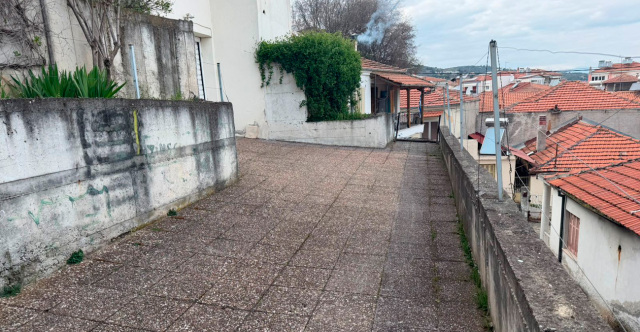 ΒΕΡΟΙΑ: ΟΜΟΛΟΓΗΣΕ Ο 20ΧΡΟΝΟΣ ΤΟΝ ΑΓΡΙΟ ΞΥΛΟΔΑΡΜΟ ΤΗΣ 24ΧΡΟΝΗΣ ΠΟΥ ΝΟΣΗΛΕΥΕΤΑΙ ΣΕ ΜΕΘ