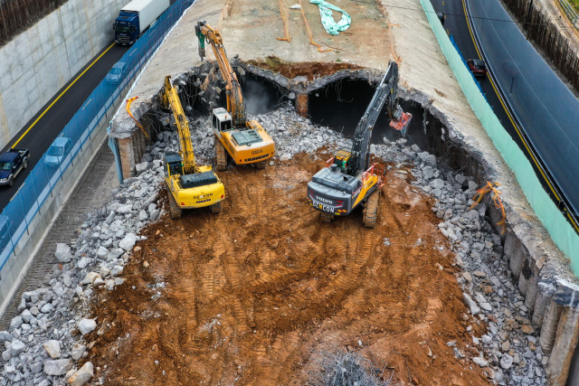 ΔΕΙΤΕ ΝΕΟ ΒΙΝΤΕΟ ΑΠΟ DRONE ΓΙΑ ΤΗΝ ΚΑΤΕΔΑΦΙΣΗ ΤΟΥ ΤΟΥΝΕΛ ΣΤΟΝ ΠΕΡΙΦΕΡΕΙΑΚΟ ΘΕΣΣΑΛΟΝΙΚΗΣ ΓΙΑ ΤΟ FLYOVER