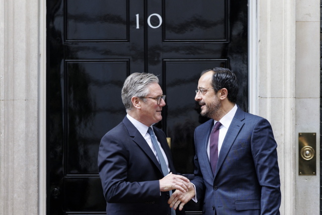 &Sigma;&tau;ά&rho;&mu;&epsilon;&rho; &sigma;&epsilon; &Chi;&rho;&iota;&sigma;&tau;&omicron;&delta;&omicron;&upsilon;&lambda;ί&delta;&eta;: &Delta;&epsilon;&nu; &theta;&alpha; &gamma;ί&nu;&omicron;&upsilon;&nu; &epsilon;&pi;&iota;&theta;&epsilon;&tau;&iota;&kappa;έ&sigmaf; &epsilon;&pi;&iota;&chi;&epsilon;&iota;&rho;ή&sigma;&epsilon;&iota;&sigmaf; &kappa;&alpha;&tau;ά &tau;&omicron;&upsilon; &Iota;&rho;ά&nu; &alpha;&pi;ό &tau;&iota;&sigmaf; &beta;&rho;&epsilon;&tau;&alpha;&nu;&iota;&kappa;έ&sigmaf; &beta;ά&sigma;&epsilon;&iota;&sigmaf; &sigma;&tau;&eta;&nu; &Kappa;ύ&pi;&rho;&omicron;