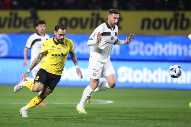 Ά&rho;&eta;&sigmaf; - &Omicron;&Phi;&Eta; 0-2: &Tau;&rho;&omicron;&mu;&epsilon;&rho;ό &delta;&iota;&pi;&lambda;ό &mu;&epsilon; ά&rho;&omega;&mu;&alpha; &Epsilon;&upsilon;&rho;ώ&pi;&eta;&sigmaf; &sigma;&tau;&omicron; &Beta;&iota;&kappa;&epsilon;&lambda;ί&delta;&eta;&sigmaf; &alpha;&pi;ό &tau;&omicron;&upsilon;&sigmaf; &Kappa;&rho;&eta;&tau;&iota;&kappa;&omicron;ύ&sigmaf;, &delta;&epsilon;ί&tau;&epsilon; &tau;&alpha; &gamma;&kappa;&omicron;&lambda;