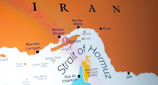 ΑΝΑΛΥΣΗ: ΠΩΣ ΘΑ ΑΝΤΙΔΡΑΣΕΙ ΤΟ ΙΡΑΝ ΣΤΟ ΤΕΛΕΣΙΓΡΑΦΟ 48ΩΡΩΝ ΑΠΟ ΤΟΝ ΤΡΑΜΠ ΓΙΑ ΑΝΟΙΓΜΑ ΤΩΝ ΣΤΕΝΩΝ ΤΟΥ ΟΡΜΟΥΖ