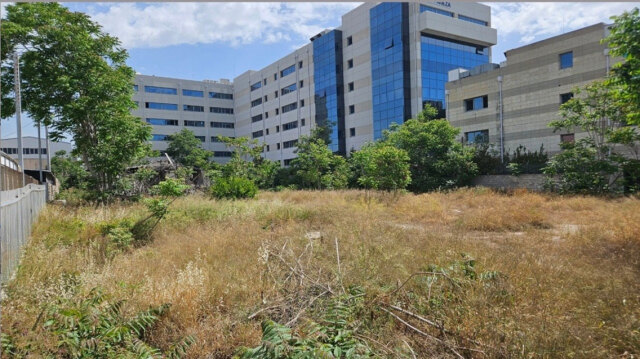 &Pi;&lambda;&epsilon;&iota;&sigma;&tau;&eta;&rho;&iota;&alpha;&sigma;&mu;&omicron;ί: &Tau;&omicron; &omicron;&iota;&kappa;ό&pi;&epsilon;&delta;&omicron; &sigma;&tau;&omicron;&hellip; &delta;&rho;ό&mu;&omicron; &tau;&omicron;&upsilon; &Chi;&rho;&eta;&mu;&alpha;&tau;&iota;&sigma;&tau;&eta;&rho;ί&omicron;&upsilon; &kappa;&alpha;&iota; &mu;&iota;&alpha; &iota;&delta;&iota;&alpha;ί&tau;&epsilon;&rho;&eta; &beta;ί&lambda;&alpha; &sigma;&tau;&omicron; &Pi;&alpha;&nu;ό&rho;&alpha;&mu;&alpha;