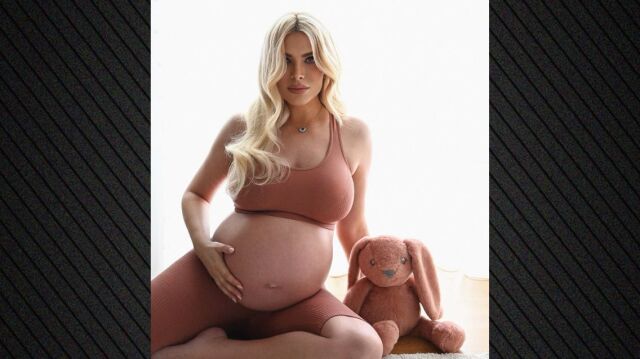 Η Κατερίνα Καινούργιου ποζάρει στον ένατο μήνα της εγκυμοσύνης της: Το να σε μεγαλώνω μέσα μου ήταν το πιο όμορφο ταξίδι της ζωής μου 