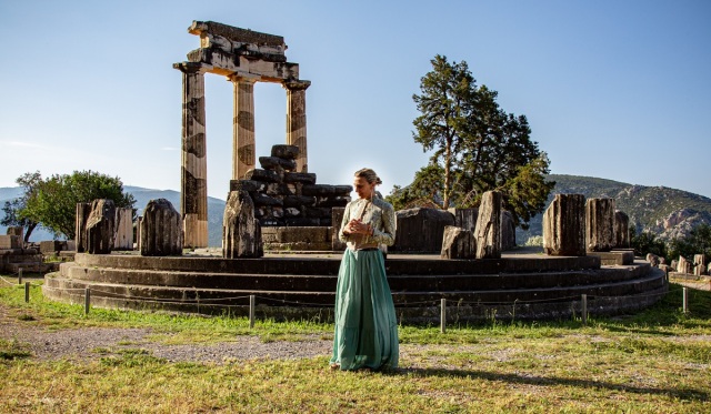&laquo;Ό&lambda;&eta; &eta; &Epsilon;&lambda;&lambda;ά&delta;&alpha; έ&nu;&alpha;&sigmaf; &Pi;&omicron;&lambda;&iota;&tau;&iota;&sigma;&mu;ό&sigmaf;&raquo;: &Mu;&epsilon; 95 &pi;&alpha;&rho;&alpha;&sigma;&tau;ά&sigma;&epsilon;&iota;&sigmaf; &sigma;&epsilon; &alpha;&rho;&chi;&alpha;&iota;&omicron;&lambda;&omicron;&gamma;&iota;&kappa;&omicron;ύ&sigmaf; &chi;ώ&rho;&omicron;&upsilon;&sigmaf; &epsilon;&pi;&iota;&sigma;&tau;&rho;έ&phi;&epsilon;&iota; &omicron; &epsilon;&tau;ή&sigma;&iota;&omicron;&sigmaf; &theta;&epsilon;&sigma;&mu;ό&sigmaf; &tau;&omicron;&upsilon; &Upsilon;&Pi;&Pi;&Omicron;