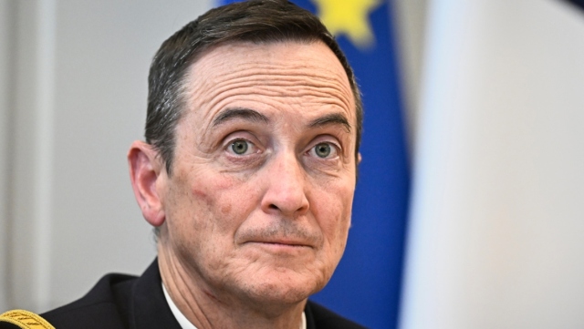 ΑΡΧΗΓΟΣ ΓΑΛΛΙΚΩΝ ΕΝΟΠΛΩΝ ΔΥΝΑΜΕΩΝ: ΟΙ ΗΠΑ ΕΧΟΥΝ ΓΙΝΕΙ ΑΠΡΟΒΛΕΠΤΕΣ, ΑΠΟΦΑΣΙΣΑΝ ΝΑ ΕΠΕΜΒΟΥΝ ΣΤΗ ΜΕΣΗ ΑΝΑΤΟΛΗ ΧΩΡΙΣ ΝΑ ΕΝΗΜΕΡΩΣΟΥΝ