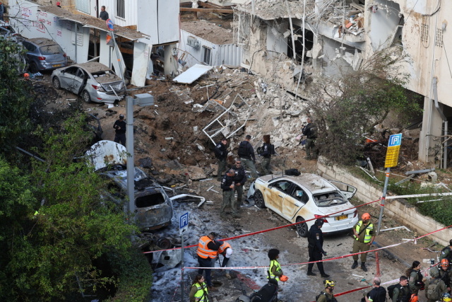&Pi;&lambda;ή&gamma;&mu;&alpha;&tau;&alpha; &sigma;&tau;&omicron; &Tau;&epsilon;&lambda; &Alpha;&beta;ί&beta; &alpha;&pi;ό &iota;&rho;&alpha;&nu;&iota;&kappa;&omicron;ύ&sigmaf; &pi;&upsilon;&rho;&alpha;ύ&lambda;&omicron;&upsilon;&sigmaf;, έ&xi;&iota; &epsilon;&lambda;&alpha;&phi;&rho;ά &tau;&rho;&alpha;&upsilon;&mu;&alpha;&tau;ί&epsilon;&sigmaf;