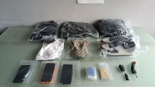 ΣΠΕΙΡΑ ΝΕΑΡΩΝ ΡΗΜΑΖΕ ΣΠΙΤΙΑ ΚΑΙ ΚΑΤΑΣΤΗΜΑΤΑ ΣΤΗΝ ΑΤΤΙΚΗ, ΤΡΕΙΣ ΣΥΛΛΗΨΕΙΣ, ΠΑΝΩ ΑΠΟ 500.000 ΕΥΡΩ Η ΛΕΙΑ