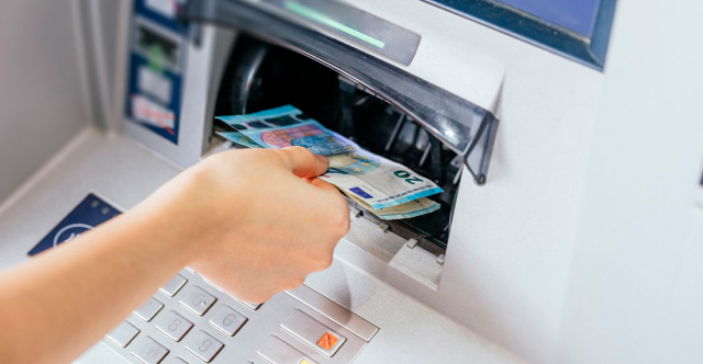 &Kappa;&alpha;&tau;ώ&tau;&alpha;&tau;&omicron;&sigmaf; &mu;&iota;&sigma;&theta;ό&sigmaf;: &Omicron;&iota; &alpha;&upsilon;&xi;ή&sigma;&epsilon;&iota;&sigmaf;, &tau;&alpha; &kappa;&alpha;&theta;&alpha;&rho;ά &pi;&omicron;&sigma;ά &gamma;&iota;&alpha; &tau;&omicron;&upsilon;&sigmaf; &epsilon;&rho;&gamma;&alpha;&zeta;ό&mu;&epsilon;&nu;&omicron;&upsilon;&sigmaf; έ&omega;&sigmaf; 30 &epsilon;&tau;ώ&nu; &kappa;&alpha;&iota; &tau;&iota; &iota;&sigma;&chi;ύ&epsilon;&iota; &mu;&epsilon; &delta;&eta;&mu;ό&sigma;&iota;&omicron; &kappa;&alpha;&iota; &tau;&rho;&iota;&epsilon;&tau;ί&epsilon;&sigmaf; - &Delta;&epsilon;ί&tau;&epsilon; &pi;&alpha;&rho;&alpha;&delta;&epsilon;ί&gamma;&mu;&alpha;&tau;&alpha;