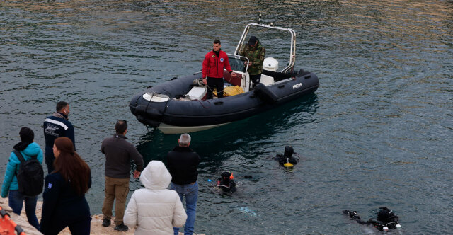 &Delta;ύ&tau;&eta;&sigmaf; &pi;&omicron;&upsilon; &beta;&omicron;ύ&tau;&eta;&xi;&epsilon; &sigma;&tau;&omicron; &laquo;&Pi;&eta;&gamma;ά&delta;&iota; &tau;&omicron;&upsilon; &Delta;&iota;&alpha;&beta;ό&lambda;&omicron;&upsilon;&raquo; &gamma;&iota;&alpha; &tau;&eta;&nu; &alpha;&nu;ά&sigma;&upsilon;&rho;&sigma;&eta; &tau;&omicron;&upsilon; 34&chi;&rho;&omicron;&nu;&omicron;&upsilon; &pi;&epsilon;&rho;&iota;&gamma;&rho;ά&phi;&epsilon;&iota;: &laquo;&Chi;&omega;&rho;ί&sigmaf; &sigma;&chi;&omicron;&iota;&nu;ί &epsilon;ί&nu;&alpha;&iota; &alpha;&kappa;&alpha;&tau;ό&rho;&theta;&omega;&tau;&omicron; &nu;&alpha; &beta;&gamma;&epsilon;&iota;&sigmaf;&raquo;