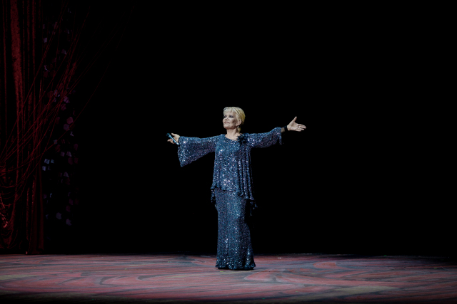 Αποχαιρέτησαν την Μαρινέλλα οι ομάδες μπάσκετ Ολυμπιακού και Παναθηναϊκού 