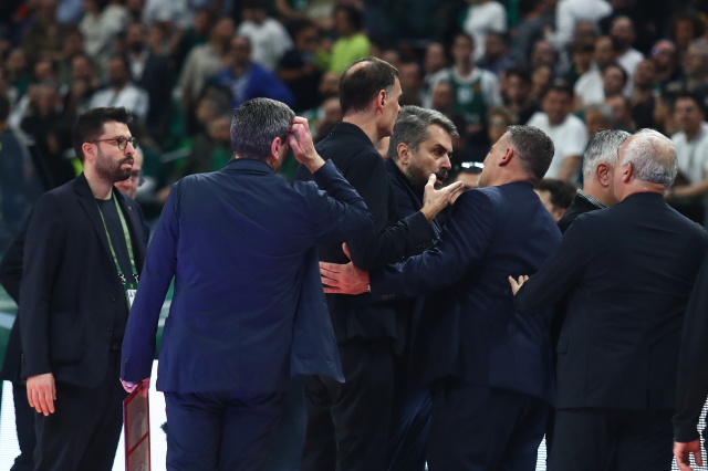 &Kappa;&alpha;&tau;&alpha;&gamma;&gamma;&epsilon;&lambda;ί&alpha; &Omicron;&lambda;&upsilon;&mu;&pi;&iota;&alpha;&kappa;&omicron;ύ: Ά&nu;&theta;&rho;&omega;&pi;&omicron;&sigmaf; &pi;&omicron;&upsilon; &sigma;&upsilon;&nu;ό&delta;&epsilon;&upsilon;&epsilon; &tau;&omicron;&upsilon;&sigmaf; &delta;&iota;&alpha;&iota;&tau;&eta;&tau;έ&sigmaf; &epsilon;ί&pi;&epsilon; &laquo;&phi;ύ&gamma;&epsilon; &alpha;&pi;ό &epsilon;&delta;ώ &rho;&epsilon; &mu;@&lambda;@&kappa;@&raquo; &sigma;&tau;&omicron;&nu; &Mu;&pi;&alpha;&rho;&tau;&zeta;ώ&kappa;&alpha;