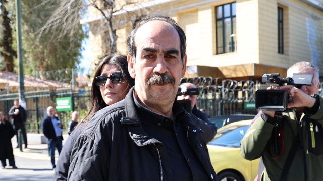 &Eta; ώ&rho;&alpha; &tau;&eta;&sigmaf; &Delta;&iota;&kappa;&alpha;&iota;&omicron;&sigma;ύ&nu;&eta;&sigmaf; &gamma;&iota;&alpha; &tau;&omicron;&nu; &laquo;&Phi;&rho;&alpha;&pi;έ&raquo;: &Delta;&iota;&kappa;ά&zeta;&epsilon;&tau;&alpha;&iota; &gamma;&iota;&alpha; &tau;&eta;&nu; ά&rho;&nu;&eta;&sigma;&eta; &nu;&alpha; &kappa;&alpha;&tau;&alpha;&theta;έ&sigma;&epsilon;&iota; &sigma;&tau;&eta;&nu; &Epsilon;&xi;&epsilon;&tau;&alpha;&sigma;&tau;&iota;&kappa;ή