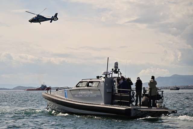 ΟΛΟΚΛΗΡΩΘΗΚΕ Η ΑΣΚΗΣΗ ΕΤΟΙΜΟΤΗΤΑΣ ΤΟΥ ΛΙΜΕΝΙΚΟΥ ΣΤΗΝ ΕΛΕΥΣΙΝΑ ΜΕ ΣΕΝΑΡΙΟ ΕΠΙΘΕΣΗ DRONE ΣΕ ΔΕΞΑΜΕΝΟΠΛΟΙΟ, ΔΕΙΤΕ ΦΩΤΟΓΡΑΦΙΕΣ