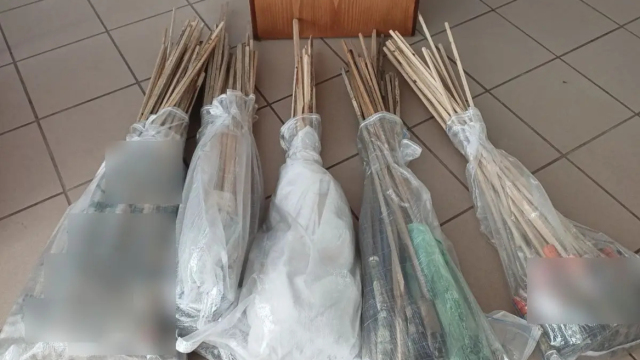 ΕΝΤΟΠΙΣΤΗΚΑΝ ΚΑΙ ΚΑΤΑΣΧΕΘΗΚΑΝ ΠΑΝΩ ΑΠΟ 230 ΑΥΤΟΣΧΕΔΙΕΣ ΡΟΥΚΕΤΕΣ ΣΤΗ ΧΙΟ