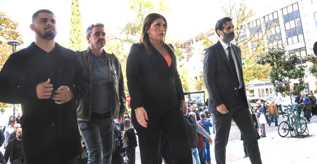 &Delta;ή&lambda;&omega;&sigma;&epsilon; &alpha;&pi;&omicron;&chi;ή &eta; &pi;&rho;ό&epsilon;&delta;&rho;&omicron;&sigmaf; &tau;&omicron;&upsilon; &delta;&iota;&kappa;&alpha;&sigma;&tau;&eta;&rho;ί&omicron;&upsilon; &sigma;&tau;&eta; &delta;ί&kappa;&eta; &gamma;&iota;&alpha; &tau;&alpha; &beta;ί&nu;&tau;&epsilon;&omicron; &sigma;&tau;&alpha; &Tau;έ&mu;&pi;&eta; &lambda;ό&gamma;&omega; &tau;&eta;&sigmaf; &sigma;&upsilon;&mu;&pi;&epsilon;&rho;&iota;&phi;&omicron;&rho;ά&sigmaf; &tau;&eta;&sigmaf; &Kappa;&omega;&nu;&sigma;&tau;&alpha;&nu;&tau;&omicron;&pi;&omicron;ύ&lambda;&omicron;&upsilon;: &laquo;Έ&chi;&omega; &delta;&epsilon;&chi;&theta;&epsilon;ί &pi;&omicron;&lambda;&lambda;έ&sigmaf; &pi;&rho;&omicron; class=