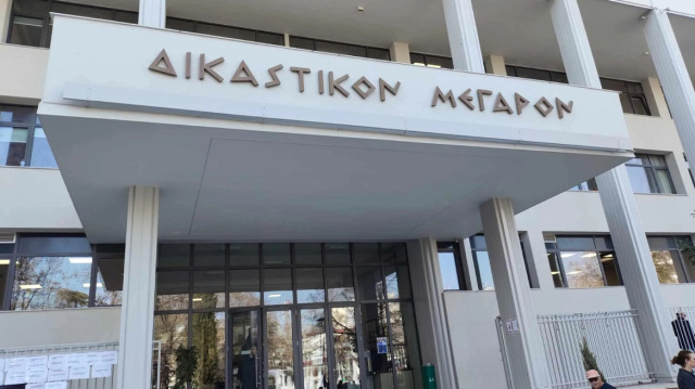&Delta;&epsilon;&kappa;&tau;ή &eta; &delta;ή&lambda;&omega;&sigma;&eta; &alpha;&pi;&omicron;&chi;ή&sigmaf; &tau;&eta;&sigmaf; &pi;&rho;&omicron;έ&delta;&rho;&omicron;&upsilon; &sigma;&tau;&eta; &delta;ί&kappa;&eta; &gamma;&iota;&a