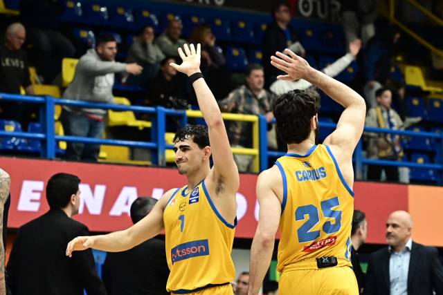 Basket League: &Alpha;&pi;ό &nu;ί&kappa;&eta; &sigma;&epsilon; &nu;ί&kappa;&eta; &laquo;&pi;&epsilon;&tau;ά&epsilon;&iota;&raquo; &tau;&omicron; &Pi;&epsilon;&rho;&iota;&sigma;&tau;έ&rho;&iota;, 87-83 &tau;&omicron;&nu; &Kappa;&omicron;&lambda;&omicron;&sigma;&sigma;ό &Rho;ό&delta;&omicron;&upsilon;, &beta;ί&nu;&tau;&epsilon;&omicron;