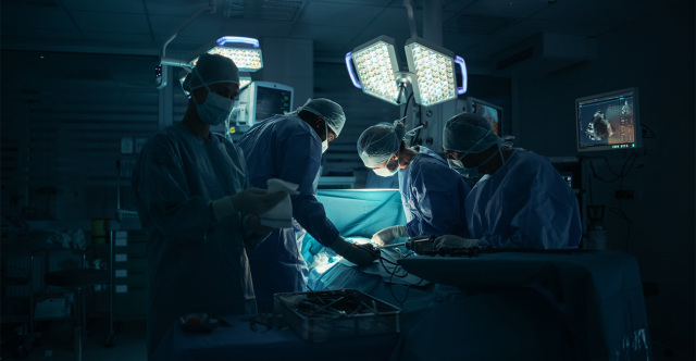 ΓΥΝΑΙΚΟΛΟΓΟΣ ΞΕΧΑΣΕ ΓΙΑ ΠΕΝΤΕ ΜΗΝΕΣ ΒΕΛΟΝΑ 13 ΕΚΑΤΟΣΤΩΝ ΣΤΗΝ ΚΟΙΛΙΑ ΑΣΘΕΝΟΥΣ, Η ΓΥΝΑΙΚΑ ΥΠΕΣΤΗ ΝΕΦΡΙΚΗ ΑΝΕΠΑΡΚΕΙΑ