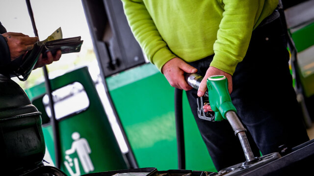 Fuel Pass: Ανατροπή με τις αιτήσεις μετά το «κρασάρισμα», ποιοι θα μπαίνουν κάθε μέρα στην πλατφόρμα 