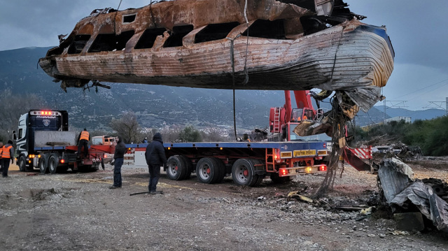 ΒΙΝΤΕΟ ΚΑΙ ΦΩΤΟΓΡΑΦΙΕΣ ΤΟΥ ΠΡΑΓΜΑΤΟΓΝΩΜΟΝΑ ΓΙΑ ΤΗΝ ΤΡΑΓΩΔΙΑ ΣΤΑ ΤΕΜΠΗ: «ΔΕΙΧΝΕΙ ΤΟ ΜΠΑΖΩΜΑ» ΛΕΝΕ ΔΙΚΗΓΟΡΟΙ ΣΥΓΓΕΝΩΝ - ΤΙ ΙΣΧΥΕΙ