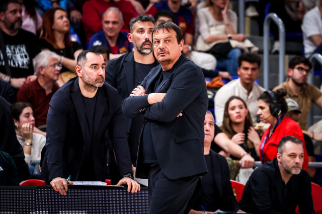 Αταμάν: «Παίξαμε εκπληκτικό μπάσκετ και στις δύο πλευρές του παρκέ» 