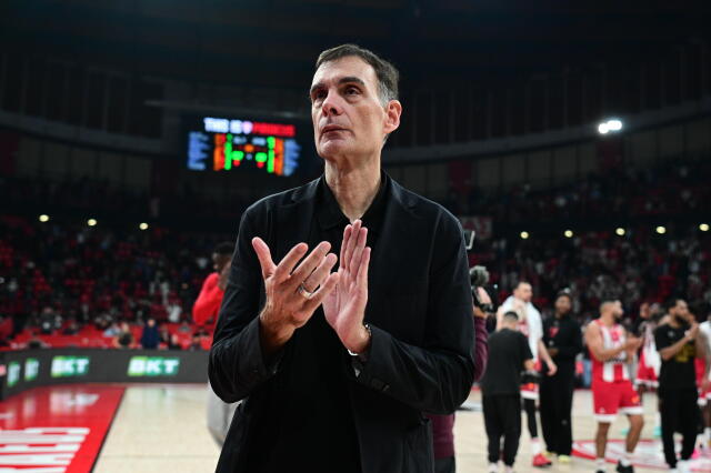 Μπαρτζώκας για τη νίκη επί της Ρεάλ: «Βεζένκοβ και Ντόρσεϊ όταν νιώθουν καλά μπορούν να σκοράρουν από παντού» 