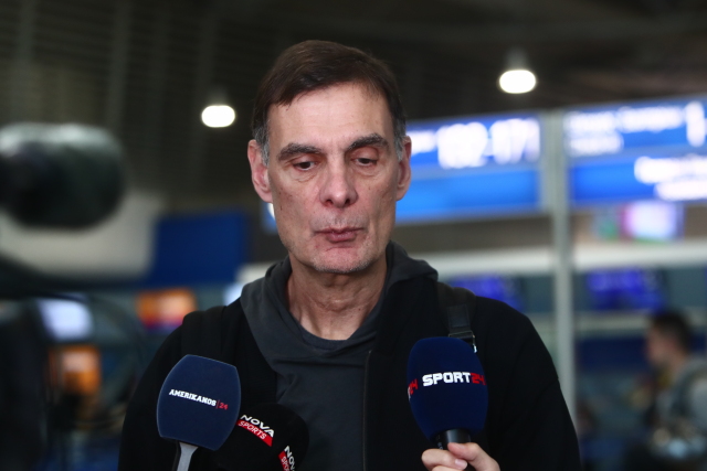 &Mu;&pi;&alpha;&rho;&tau;&zeta;ώ&kappa;&alpha;&sigmaf;: &Omicron; &Beta;&epsilon;&zeta;έ&nu;&kappa;&omicron;&phi; &pi;&epsilon;&rho;&iota;&mu;έ&nu;&epsilon;&iota; &pi;&omega;&sigmaf; &kappa;&alpha;&iota; &pi;&omega;&sigmaf; &tau;&omicron; &pi;&alpha;&iota;&chi;&nu;ί&delta;&iota; &mu;&epsilon; &tau;&eta; &Chi;ά&pi;&omicron;&epsilon;&lambda; &sigma;&tau;&eta; &Sigma;ό&phi;&iota;&alpha;