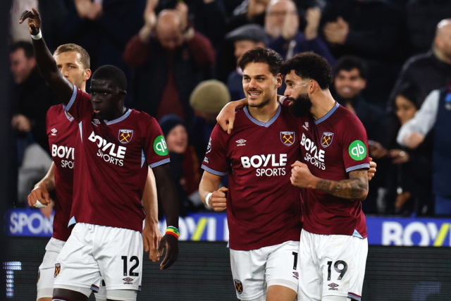 Premier League: Φοβερό γκολ με κεφαλιά ο Μαυροπάνος στο Γουέστ Χαμ – Γουλβς, βίντεο