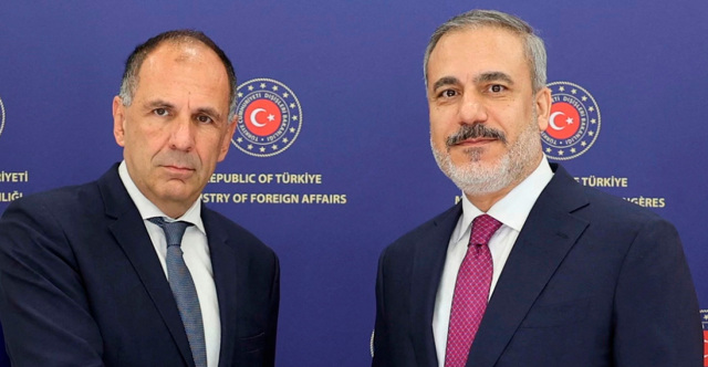 &Alpha;&pi;ά&nu;&tau;&eta;&sigma;&eta; &Upsilon;&Pi;&Epsilon;&Xi; &sigma;&epsilon; &Phi;&iota;&nu;&tau;ά&nu;: &Eta; &Epsilon;&lambda;&lambda;ά&delta;&alpha; &delta;&epsilon;&nu; &delta;έ&chi;&epsilon;&tau;&alpha;&iota; &upsilon;&pi;&omicron;&delta;&epsilon;ί&xi;&epsilon;&iota;&sigmaf;, &omicron;ύ&tau;&epsilon; &omicron;&phi;&epsilon;ί&lambda;&epsilon;&iota; &epsilon;&xi;&eta;&gamma;ή&sigma;&epsilon;&iota;&sigmaf; &sigma;&epsilon; &kappa;&alpha;&nu;έ&nu;&alpha;&nu; &gamma;&iota;&alpha; &tau;&eta;&nu; &epsilon;&xi;&omega;&tau;&epsilon;&rho;&iota;&kappa;ή &tau;&eta;&sigmaf; &pi;&omicron;&lambda;&iota;&tau;&iota;&kappa;ή
