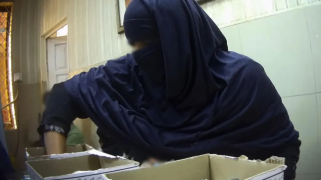 ΣΚΑΝΔΑΛΟ ΥΓΕΙΑΣ ΣΕ ΝΟΣΟΚΟΜΕΙΟ ΣΤΟ ΠΑΚΙΣΤΑΝ ΜΕ ΕΚΑΤΟΝΤΑΔΕΣ ΠΑΙΔΙΑ ΠΟΥ ΜΟΛΥΝΘΗΚΑΝ ΜΕ HIV ΑΠΟ ΕΠΑΝΑΧΡΗΣΙΜΟΠΟΙΗΜΕΝΕΣ ΣΥΡΙΓΓΕΣ