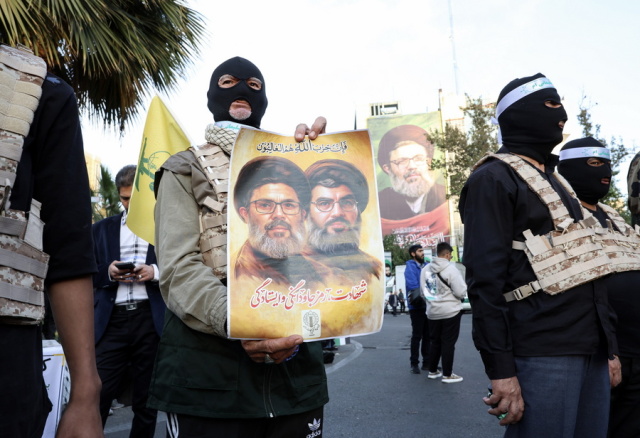 Η Χεζμπολάχ καλεί τους Λιβανέζους να καθυστερήσουν την επιστροφή τους στις περιοχές που στοχοποιούνται από το Ισραήλ