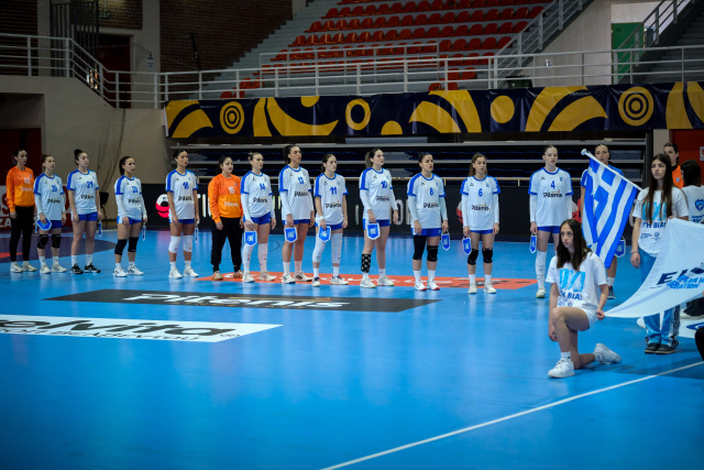 Euro 2026: &Sigma;&tau;&omicron;&nu; 3&omicron; ό&mu;&iota;&lambda;&omicron; &mu;&epsilon; &Delta;&alpha;&nu;ί&alpha;, &Iota;&sigma;&pi;&alpha;&nu;ί&alpha; &kappa;&alpha;&iota; &Tau;&omicron;&upsilon;&rho;&kappa;ί&alpha; &eta; &Epsilon;&theta;&nu;&iota;&kappa;ή &chi;ά&nu;&tau;&mu;&pi;&omicron;&lambda; &gamma;&upsilon;&nu;&alpha;&iota;&kappa;ώ&nu;