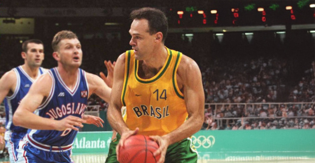 Πέθανε ο θρυλικός Βραζιλιάνος σκόρερ Όσκαρ Σμιντ στα 68 του, βίντεο και φωτογραφίες 