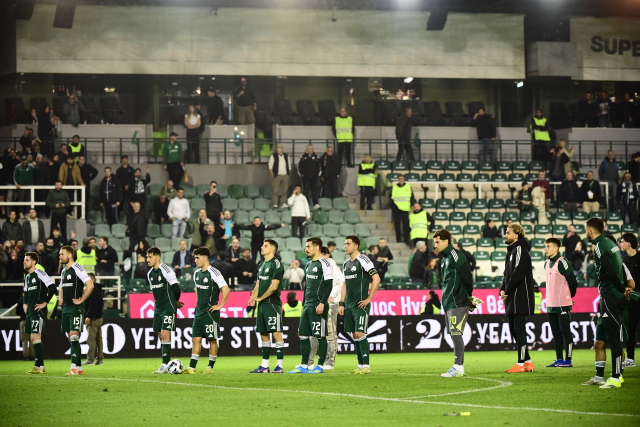 Παναθηναϊκός: Ο κόσμος αποδοκίμασε έντονα τους παίκτες και τους… έδιωξε από το πέταλο 