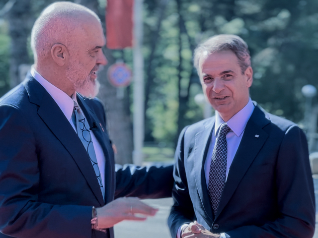 &Mu;&epsilon; &tau;&omicron;&nu; &Alpha;&lambda;&beta;&alpha;&nu;ό &pi;&rho;&omega;&theta;&upsilon;&pi;&omicron;&upsilon;&rho;&gamma;ό Έ&nu;&tau;&iota; &Rho;ά&mu;&alpha; &theta;&alpha; &sigma;&upsilon;&nu;&alpha;&nu;&tau;&eta;&theta;&epsilon;ί &alpha;ύ&rho;&iota;&omicron; &omicron; &Kappa;&upsilon;&rho;&iota;ά&kappa;&omicron;&sigmaf; &Mu;&eta;&tau;&sigma;&omicron;&tau;ά&kappa;&eta;&sigmaf;