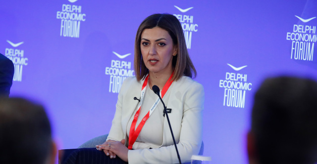 &Mu;&alpha;&kappa;&rho;&omicron;&zeta;&omega;ΐ&alpha; &delta;&epsilon;&nu; &epsilon;ί&nu;&alpha;&iota; &nu;&alpha; &zeta;ή&sigma;&omicron;&upsilon;&mu;&epsilon; &pi;&omicron;&lambda;&lambda;ά &alpha;&lambda;&lambda;ά &delta;&eta;&mu;&iota;&omicron;&upsilon;&rho;&gamma;&iota;&kappa;ά &chi;&rho;ό&nu;&iota;&alpha;, &nu;&alpha; &epsilon;ί&mu;&alpha;&sigma;&tau;&epsilon; &delta;&rho;&alpha;&sigma;&tau;ή&rho;&iota;&omicron;&iota;, &epsilon;ί&pi;&epsilon; &eta; &Alpha;&gamma;&alpha;&pi;&eta;&delta;ά&kappa;&eta; &sigma;&tau;&omicron; &phi;ό&rho;&omicron;&upsilon;&mu; &tau;&omega;&nu; &Delta;&epsilon;&lambda;&phi;ώ&nu;